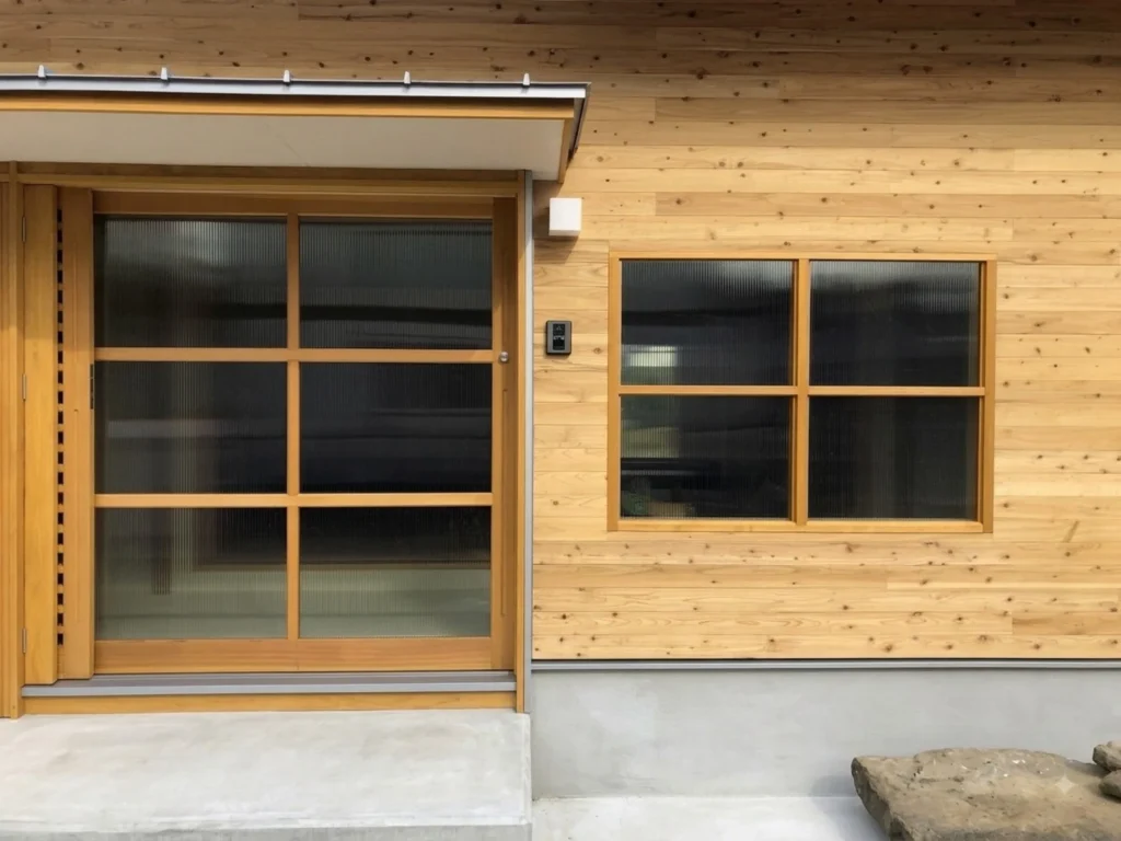木製建具の玄関回り